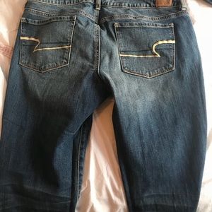Women’s size 12 skinny jeans. American Eagle